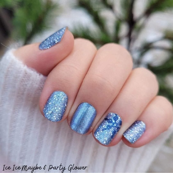 🎉3/$25 Retired Ice Ice Maybe an icy blue snowflake glitter dry nail polish strip - Picture 11 of 12